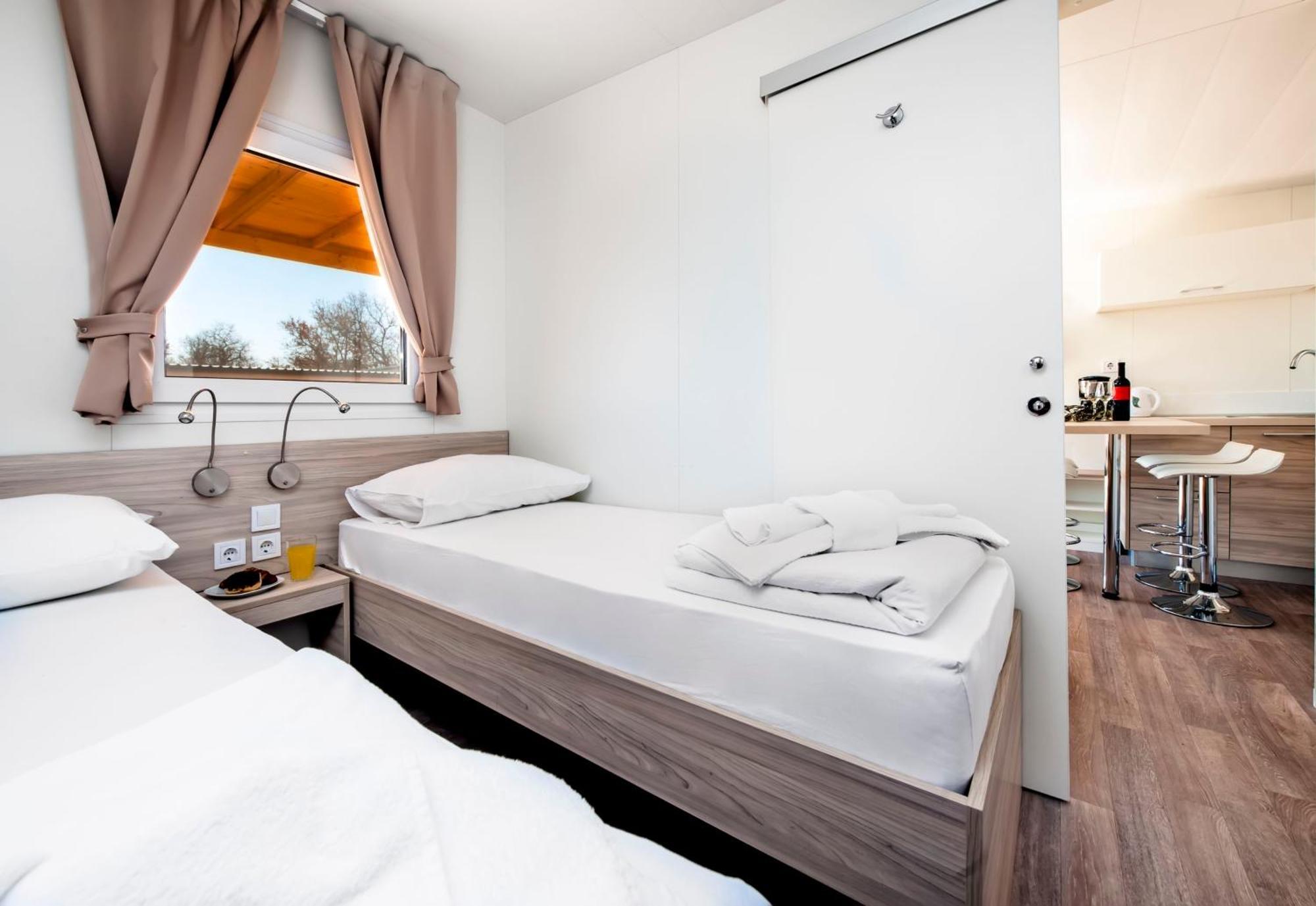 Kemp Eurocamp Mobile Homes At Fkk Naturist Ulika